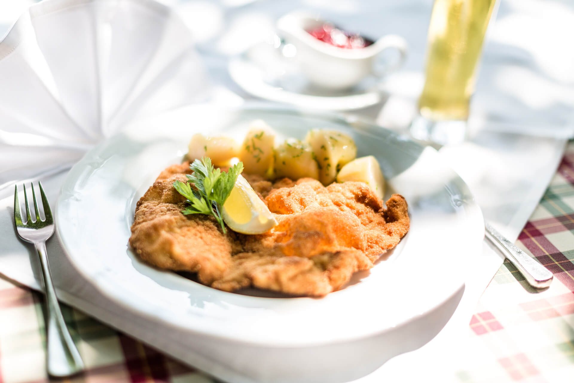 tvb-eugendorf-Holznerwirt-Wiener Schnitzel