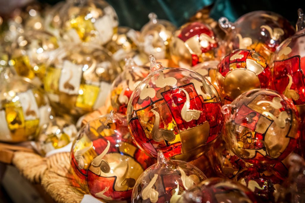 Sternadvent mit Wintermarkt in den Sternarkaden