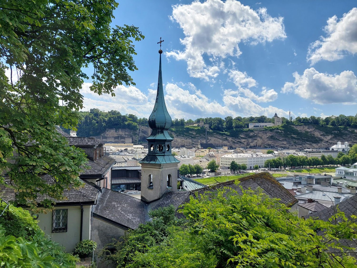 Magazin Eugendorf 01/23, Salzburg inside, Seite 10/11, Geheimtipps TVB, Tipps der Redaktion, St. Johannes Kirche am Imberg